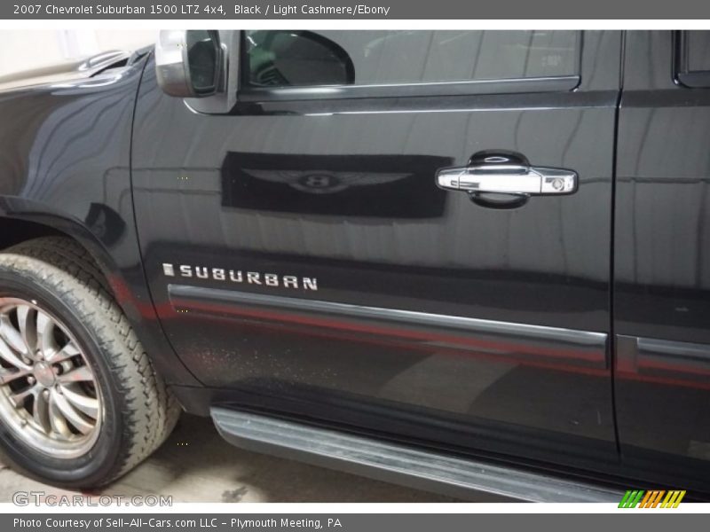 Black / Light Cashmere/Ebony 2007 Chevrolet Suburban 1500 LTZ 4x4