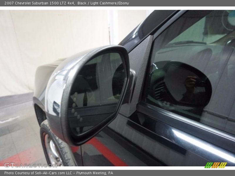 Black / Light Cashmere/Ebony 2007 Chevrolet Suburban 1500 LTZ 4x4