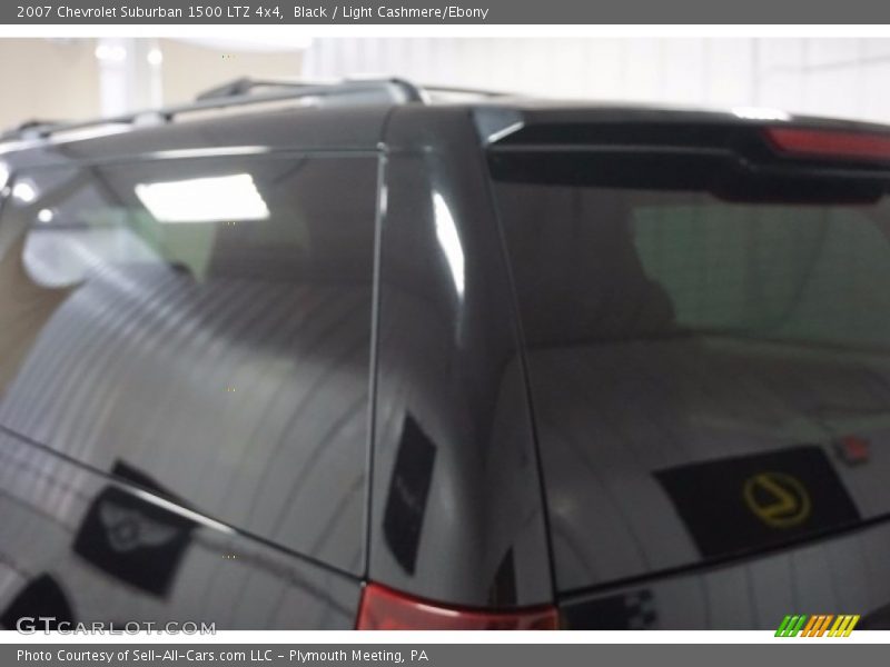 Black / Light Cashmere/Ebony 2007 Chevrolet Suburban 1500 LTZ 4x4