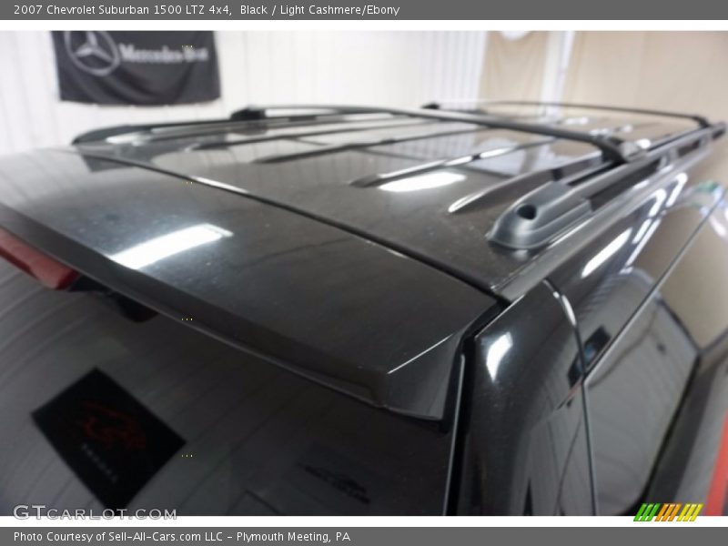 Black / Light Cashmere/Ebony 2007 Chevrolet Suburban 1500 LTZ 4x4