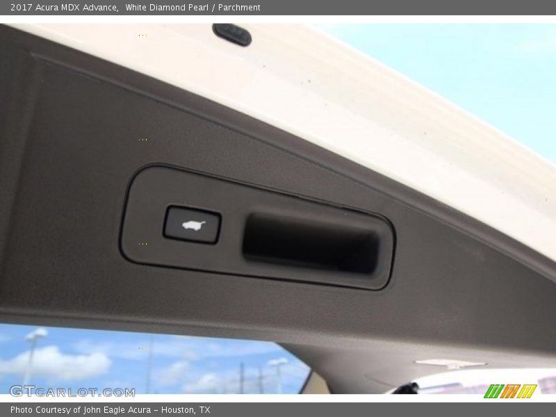 White Diamond Pearl / Parchment 2017 Acura MDX Advance