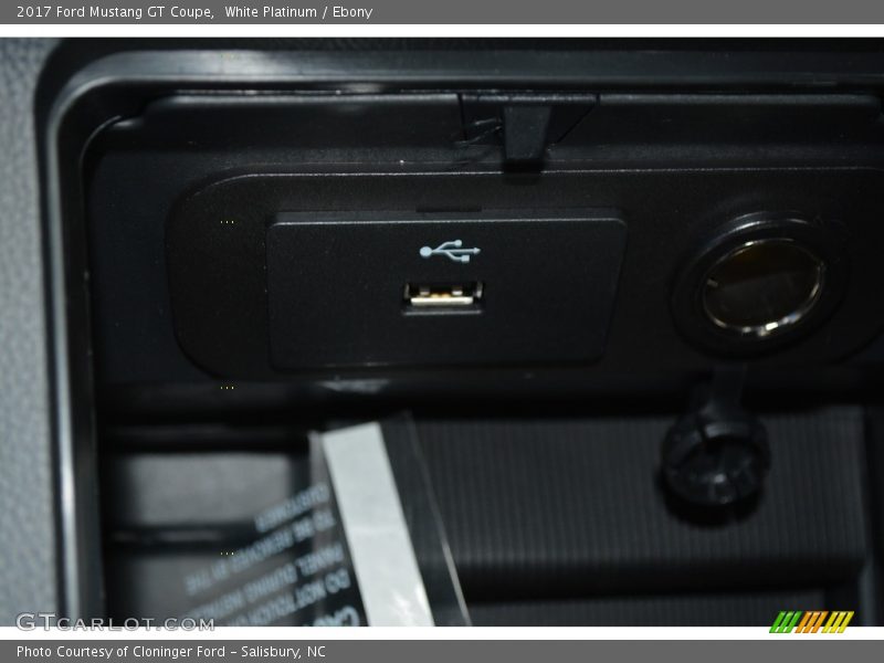 White Platinum / Ebony 2017 Ford Mustang GT Coupe