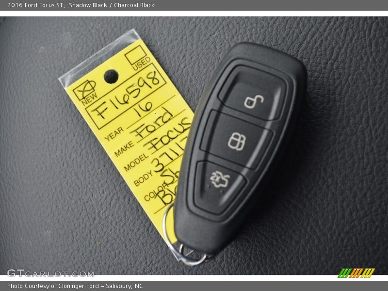 Shadow Black / Charcoal Black 2016 Ford Focus ST