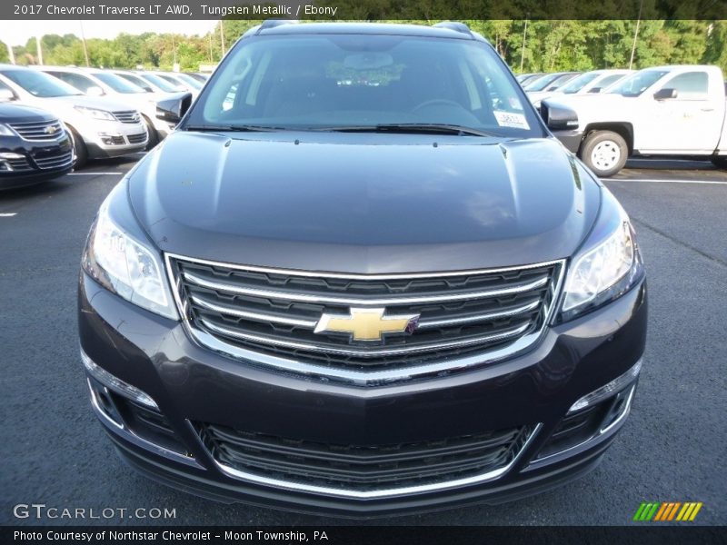 Tungsten Metallic / Ebony 2017 Chevrolet Traverse LT AWD