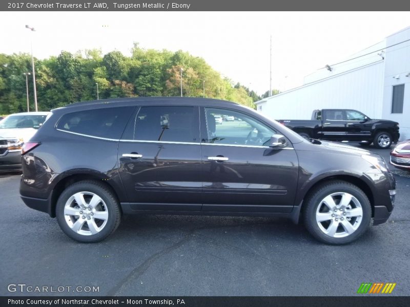Tungsten Metallic / Ebony 2017 Chevrolet Traverse LT AWD