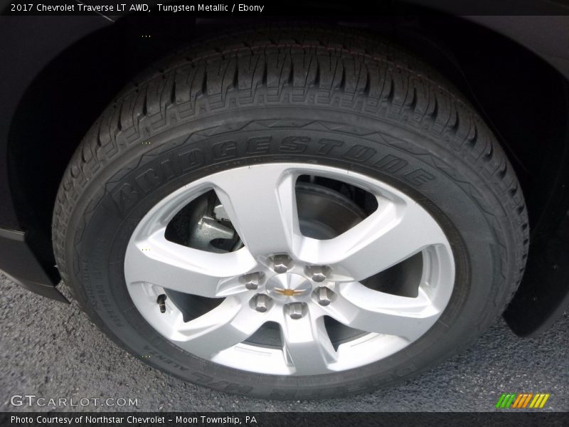 Tungsten Metallic / Ebony 2017 Chevrolet Traverse LT AWD
