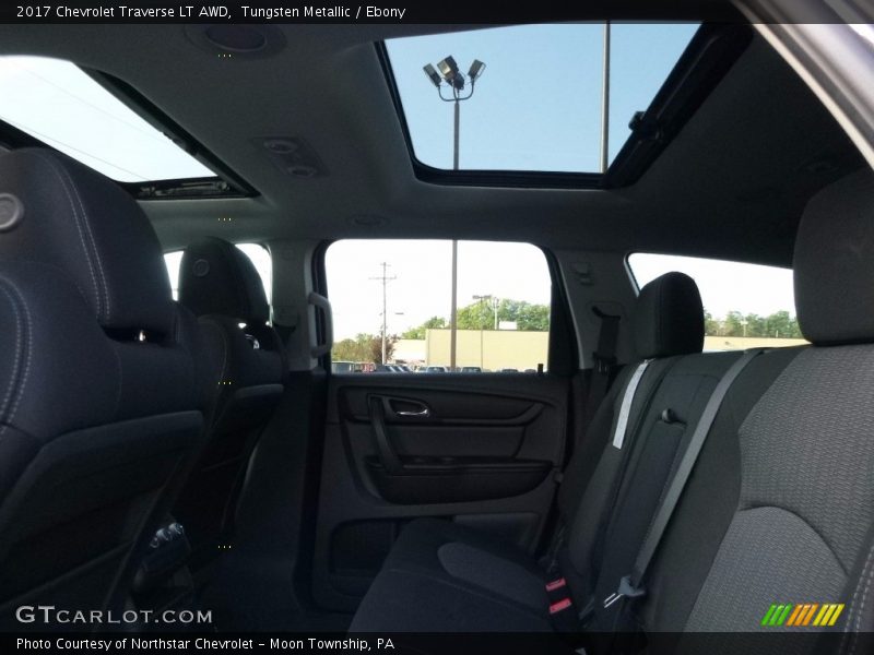 Tungsten Metallic / Ebony 2017 Chevrolet Traverse LT AWD