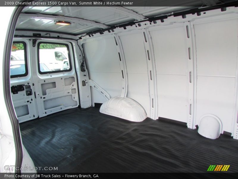Summit White / Medium Pewter 2009 Chevrolet Express 1500 Cargo Van