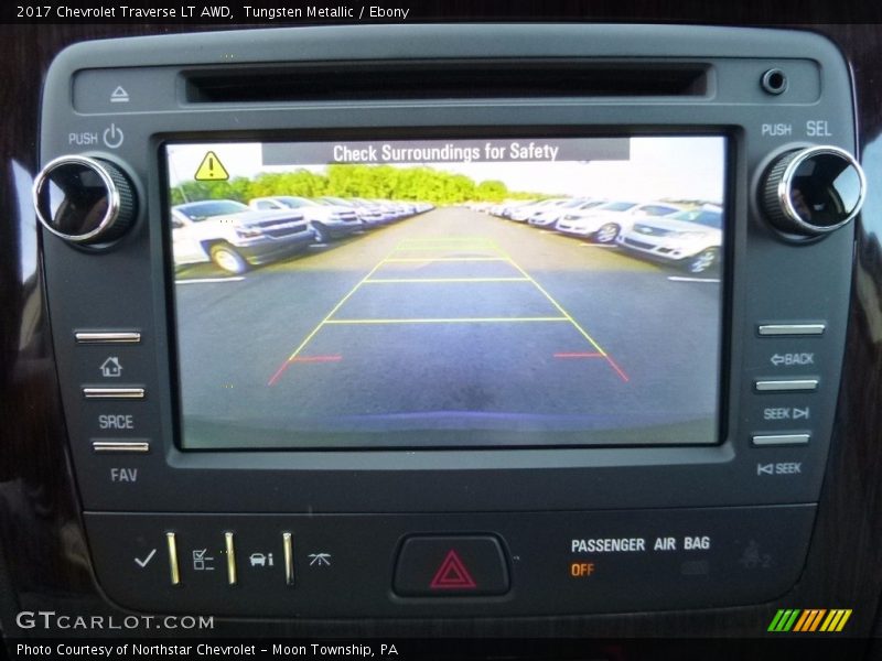 Tungsten Metallic / Ebony 2017 Chevrolet Traverse LT AWD