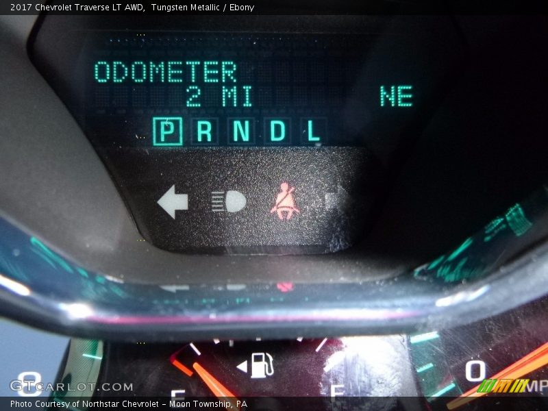 Tungsten Metallic / Ebony 2017 Chevrolet Traverse LT AWD