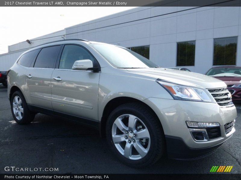 Champagne Silver Metallic / Ebony 2017 Chevrolet Traverse LT AWD