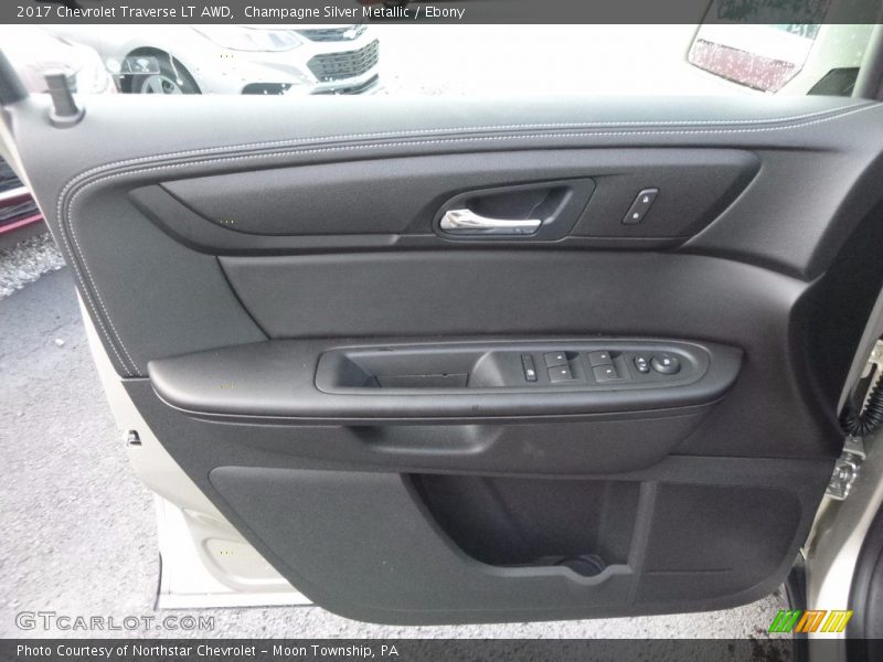Champagne Silver Metallic / Ebony 2017 Chevrolet Traverse LT AWD