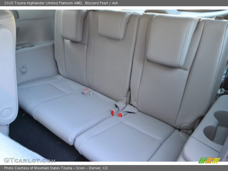 Blizzard Pearl / Ash 2016 Toyota Highlander Limited Platinum AWD