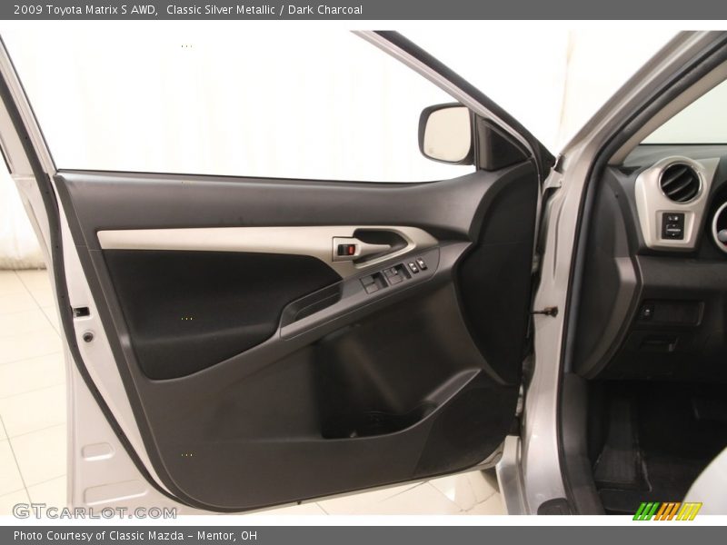Classic Silver Metallic / Dark Charcoal 2009 Toyota Matrix S AWD
