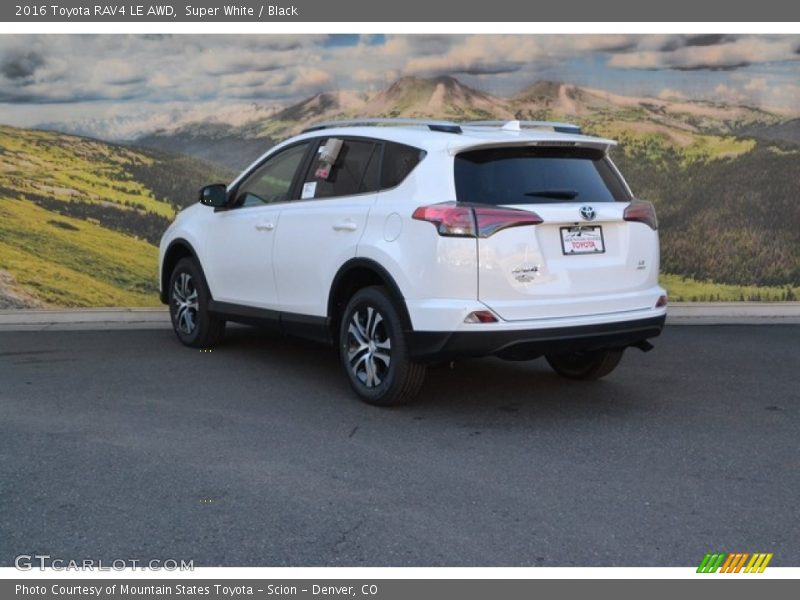 Super White / Black 2016 Toyota RAV4 LE AWD