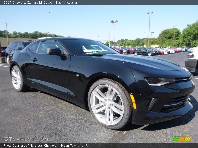 Front 3/4 View of 2017 Camaro LT Coupe
