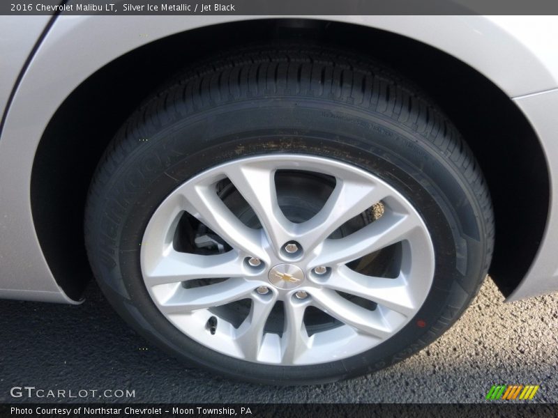 Silver Ice Metallic / Jet Black 2016 Chevrolet Malibu LT