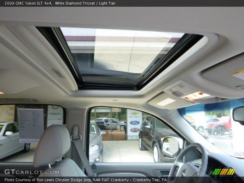 White Diamond Tricoat / Light Tan 2009 GMC Yukon SLT 4x4