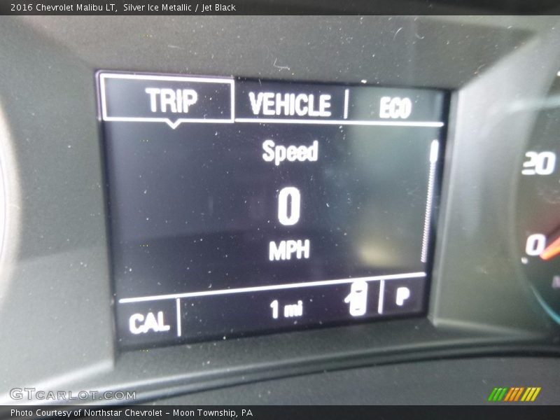 Silver Ice Metallic / Jet Black 2016 Chevrolet Malibu LT