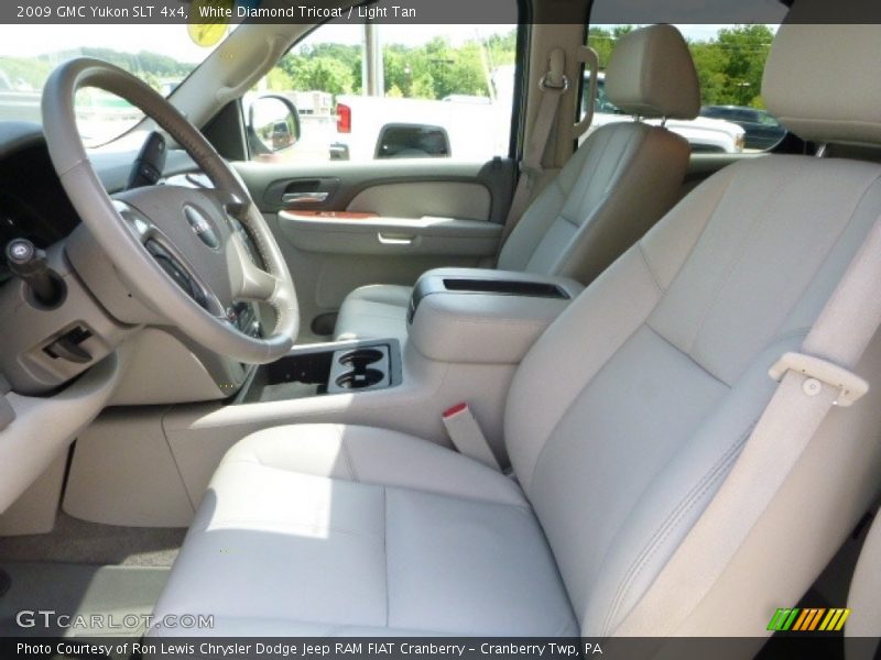 White Diamond Tricoat / Light Tan 2009 GMC Yukon SLT 4x4