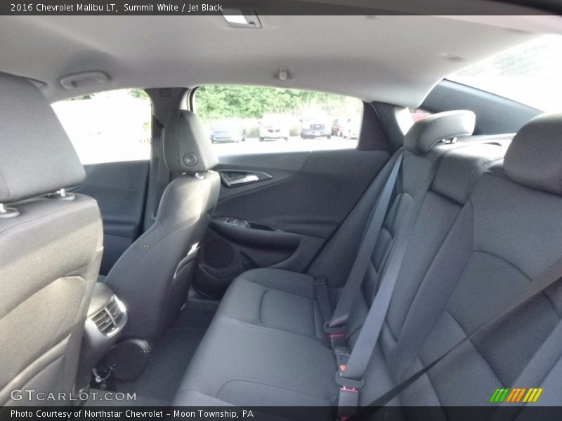 Summit White / Jet Black 2016 Chevrolet Malibu LT