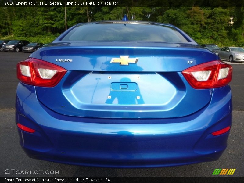 Kinetic Blue Metallic / Jet Black 2016 Chevrolet Cruze LT Sedan
