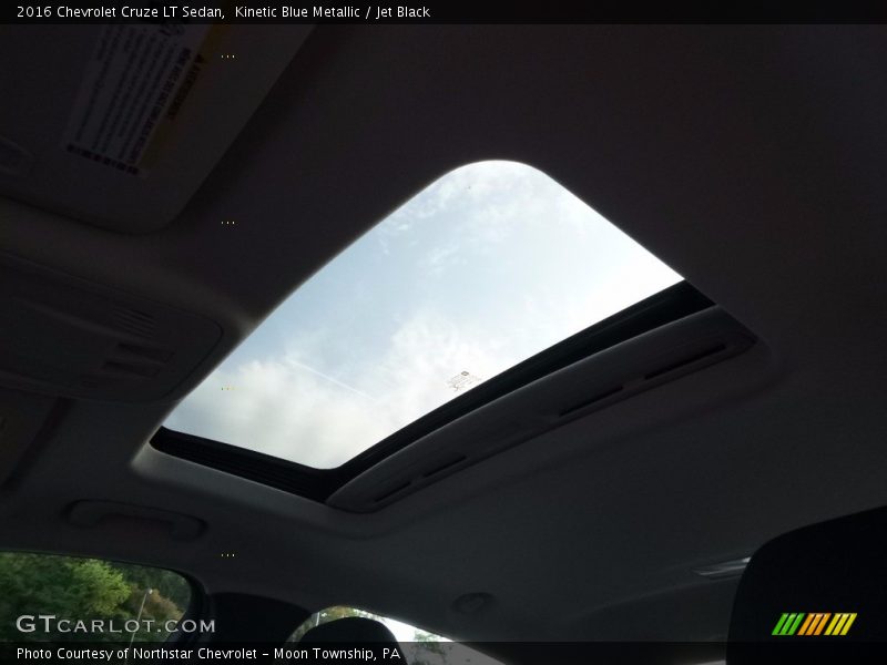 Kinetic Blue Metallic / Jet Black 2016 Chevrolet Cruze LT Sedan