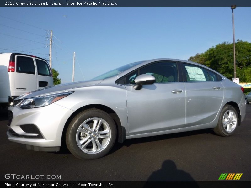 Silver Ice Metallic / Jet Black 2016 Chevrolet Cruze LT Sedan