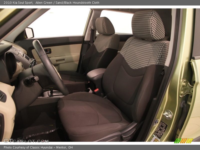 Alien Green / Sand/Black Houndstooth Cloth 2010 Kia Soul Sport