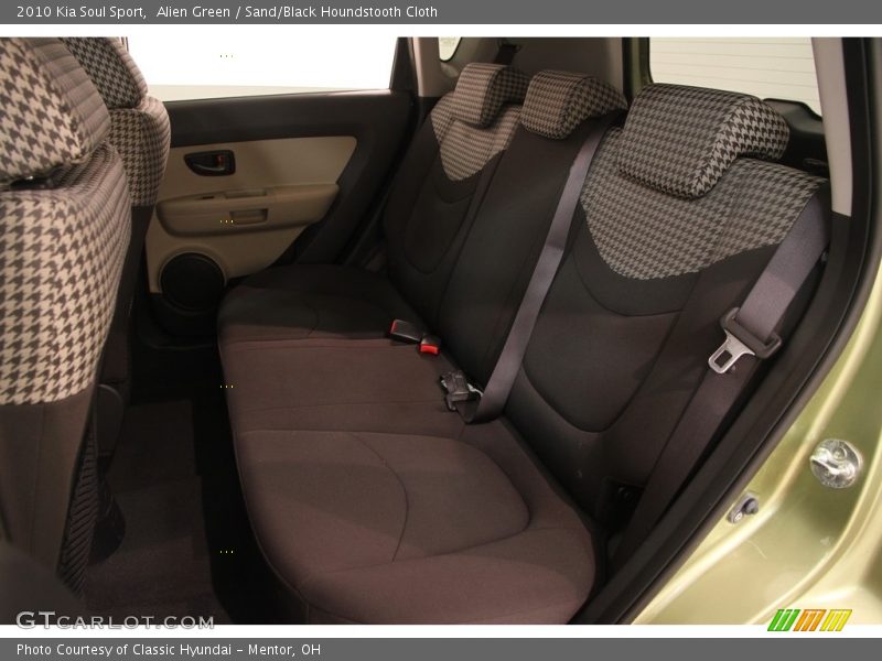 Alien Green / Sand/Black Houndstooth Cloth 2010 Kia Soul Sport