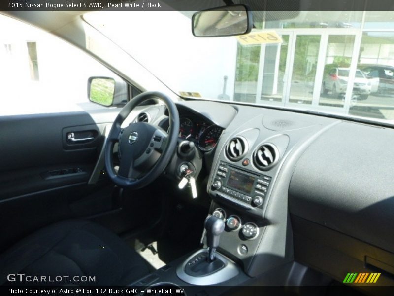 Pearl White / Black 2015 Nissan Rogue Select S AWD