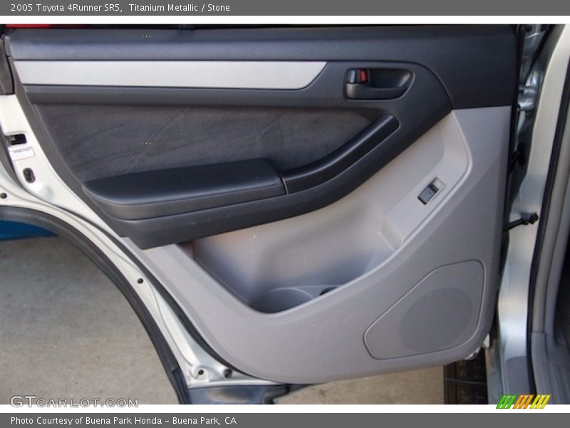 Titanium Metallic / Stone 2005 Toyota 4Runner SR5