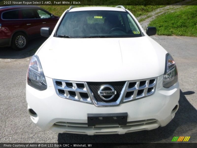 Pearl White / Black 2015 Nissan Rogue Select S AWD