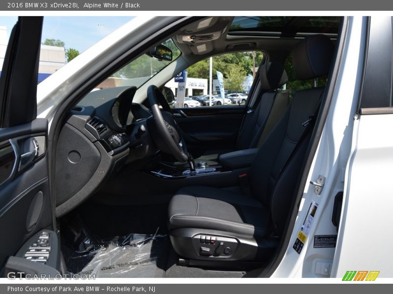 Alpine White / Black 2016 BMW X3 xDrive28i