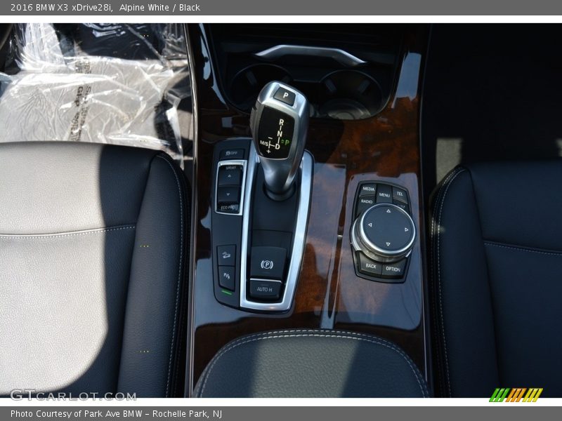 Alpine White / Black 2016 BMW X3 xDrive28i