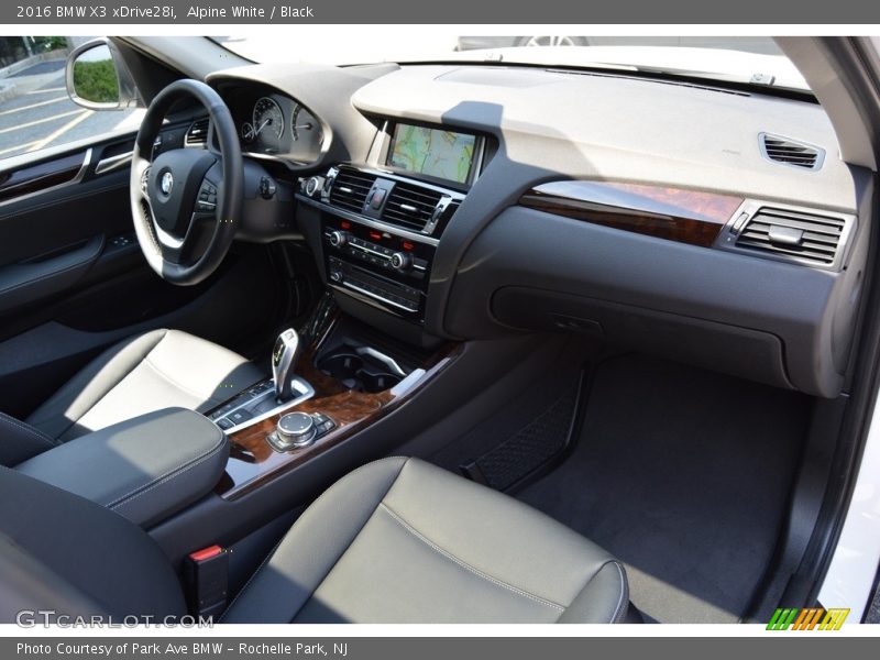 Alpine White / Black 2016 BMW X3 xDrive28i