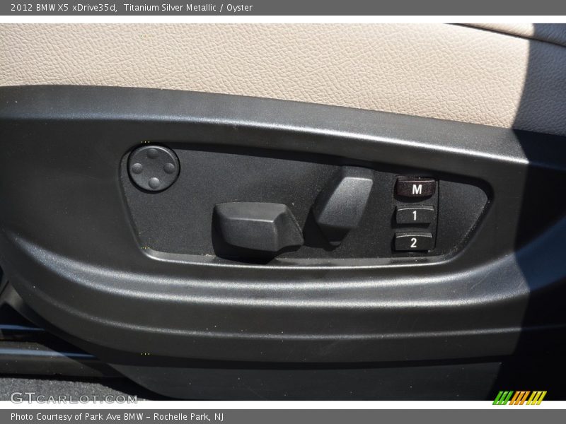 Titanium Silver Metallic / Oyster 2012 BMW X5 xDrive35d