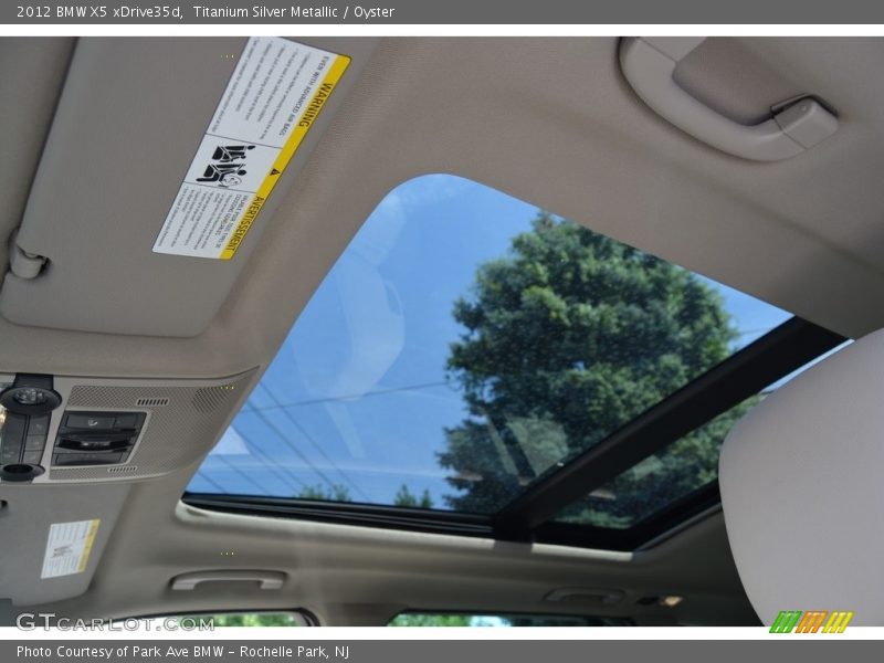 Titanium Silver Metallic / Oyster 2012 BMW X5 xDrive35d