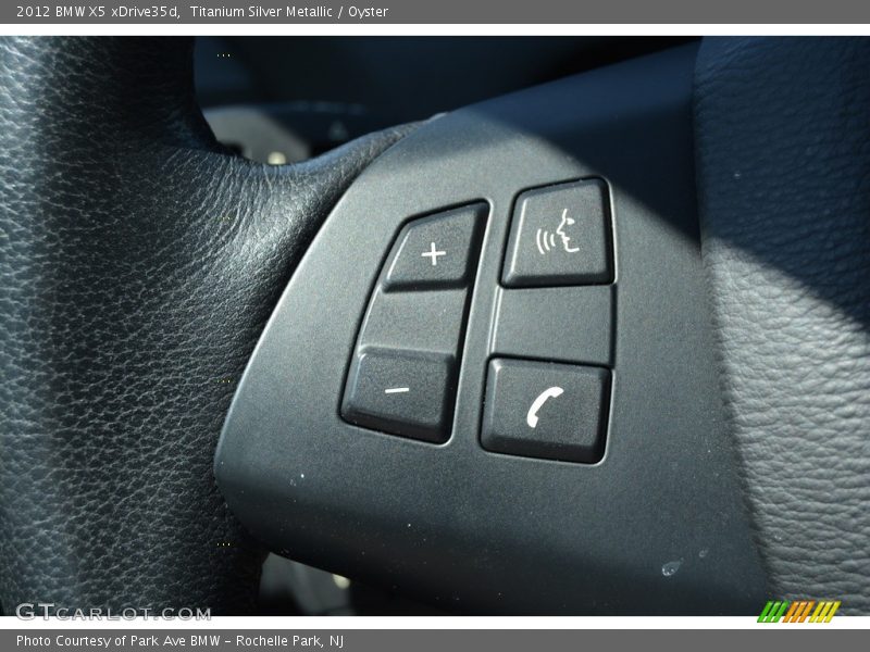 Titanium Silver Metallic / Oyster 2012 BMW X5 xDrive35d