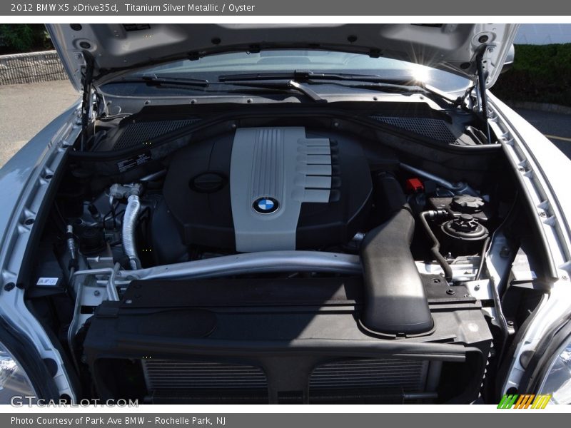 Titanium Silver Metallic / Oyster 2012 BMW X5 xDrive35d