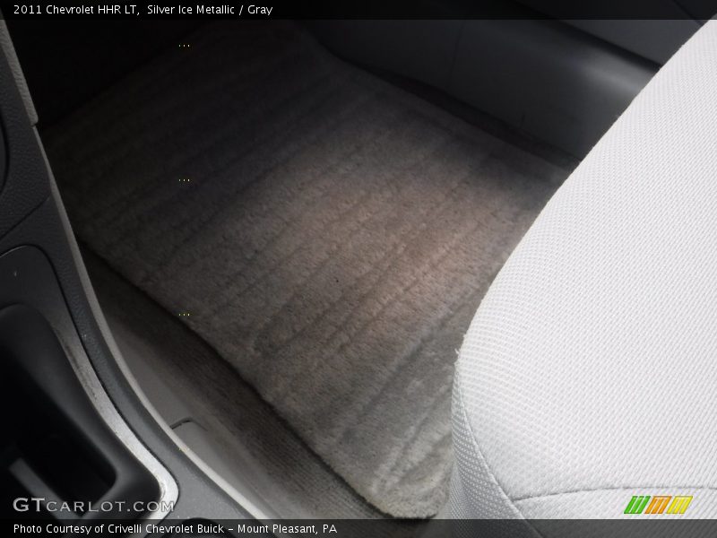 Silver Ice Metallic / Gray 2011 Chevrolet HHR LT