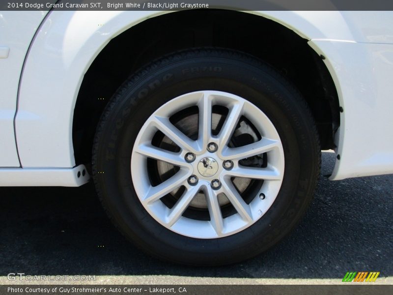 Bright White / Black/Light Graystone 2014 Dodge Grand Caravan SXT