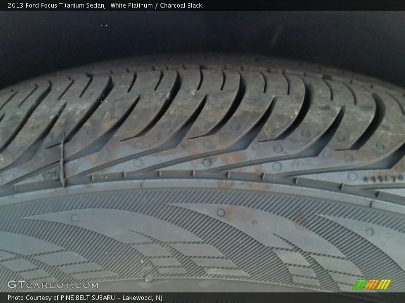 White Platinum / Charcoal Black 2013 Ford Focus Titanium Sedan