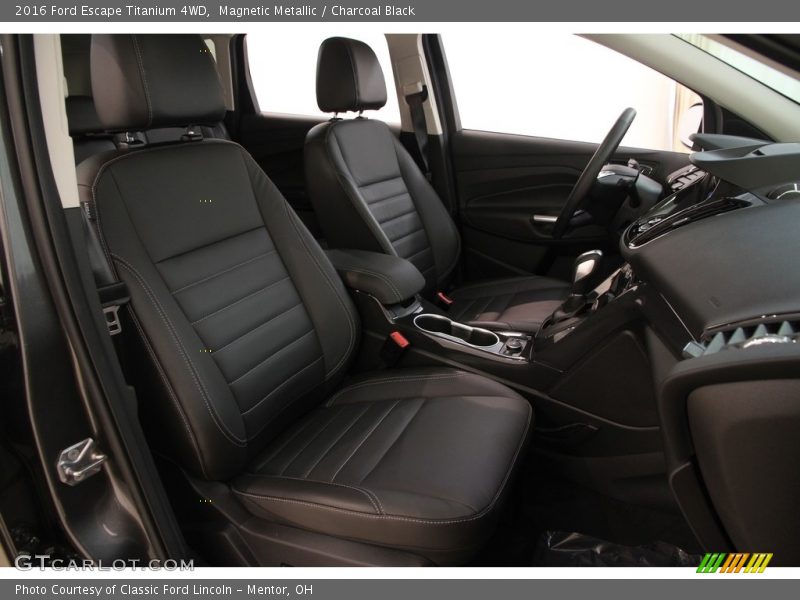 Magnetic Metallic / Charcoal Black 2016 Ford Escape Titanium 4WD