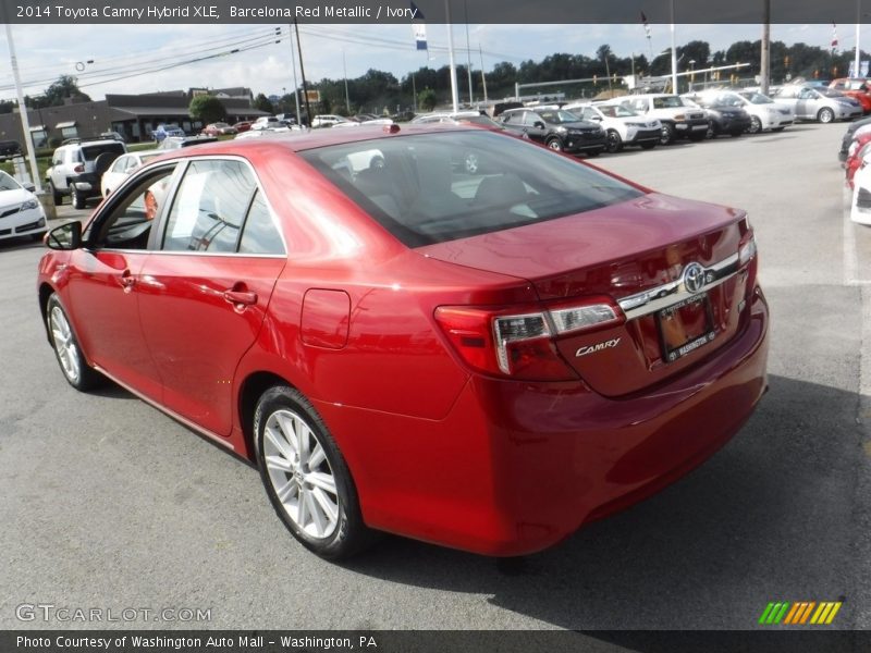 Barcelona Red Metallic / Ivory 2014 Toyota Camry Hybrid XLE