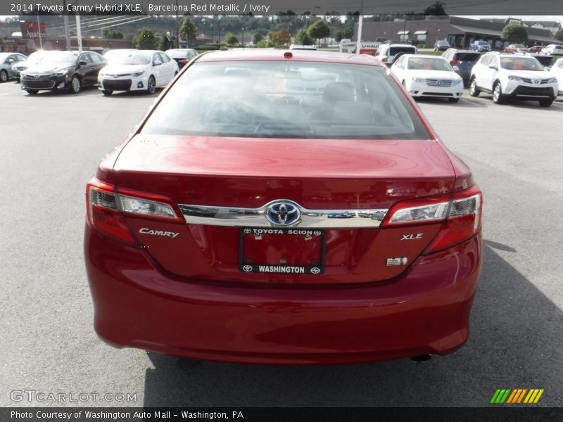 Barcelona Red Metallic / Ivory 2014 Toyota Camry Hybrid XLE