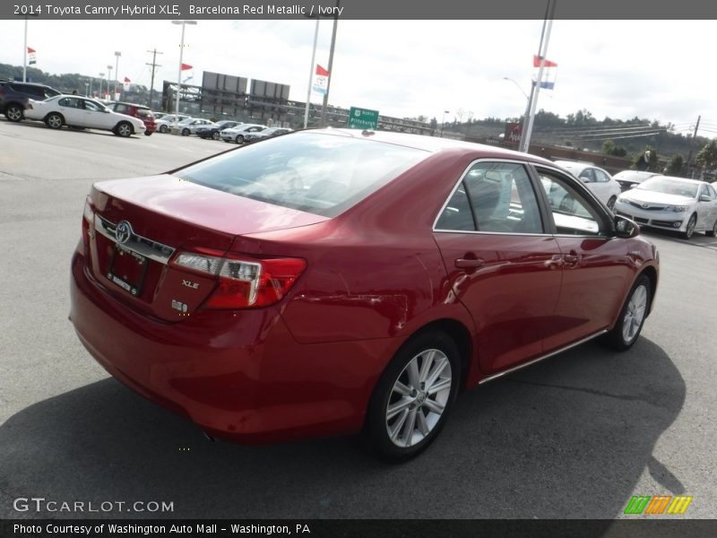 Barcelona Red Metallic / Ivory 2014 Toyota Camry Hybrid XLE