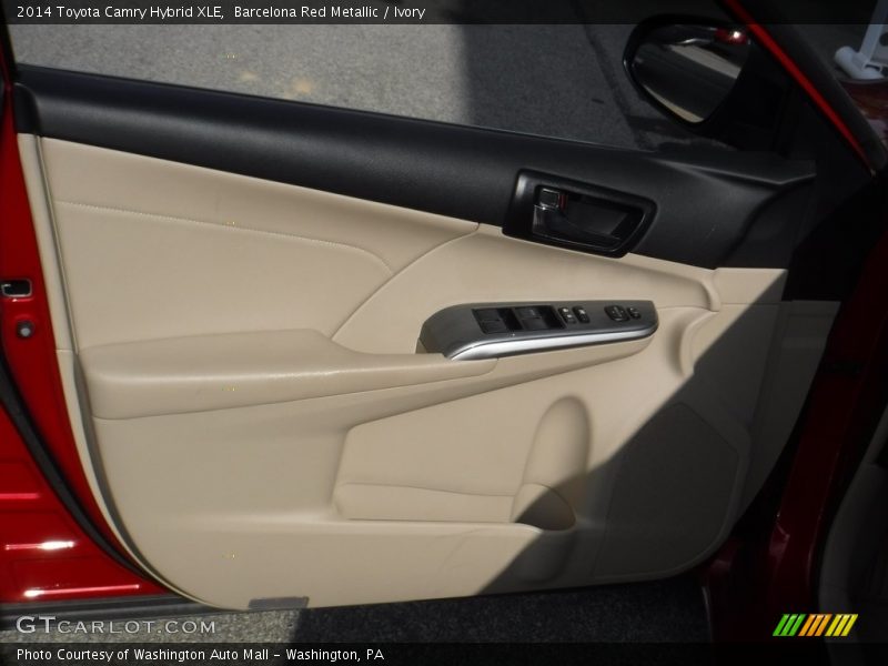 Barcelona Red Metallic / Ivory 2014 Toyota Camry Hybrid XLE
