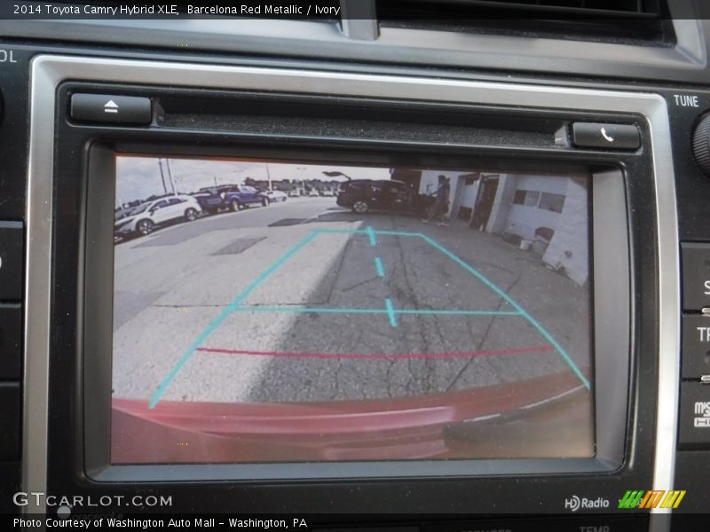 Barcelona Red Metallic / Ivory 2014 Toyota Camry Hybrid XLE