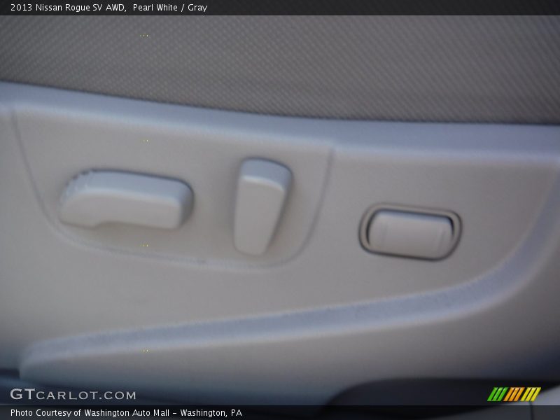 Pearl White / Gray 2013 Nissan Rogue SV AWD